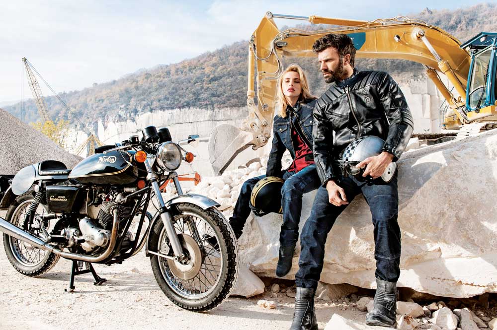 Hevik lanza su chaqueta de cuero Garage para moto