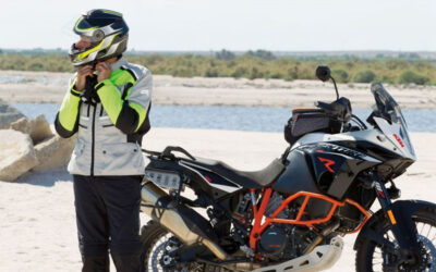 Comienza la aventura bien equipado con la chaqueta Axo Touring Ford