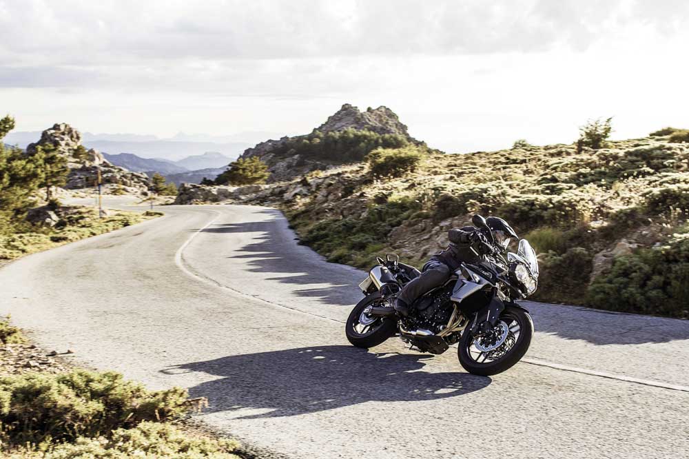 Triumph te regala los cc de tu nueva moto en equipamiento