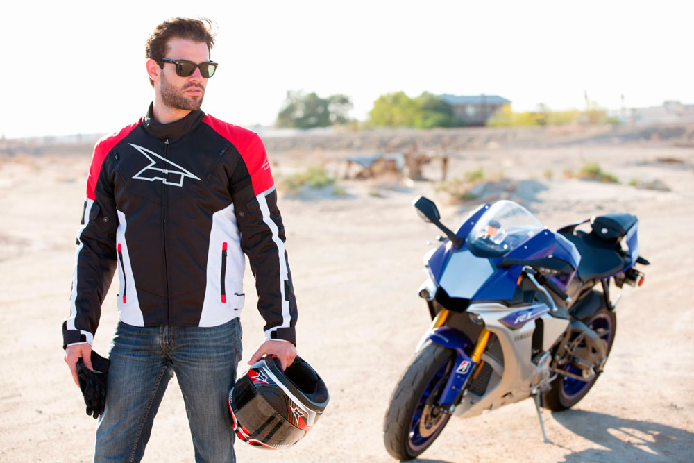 Chaqueta Brave para moto de AXO, versátil y funcional