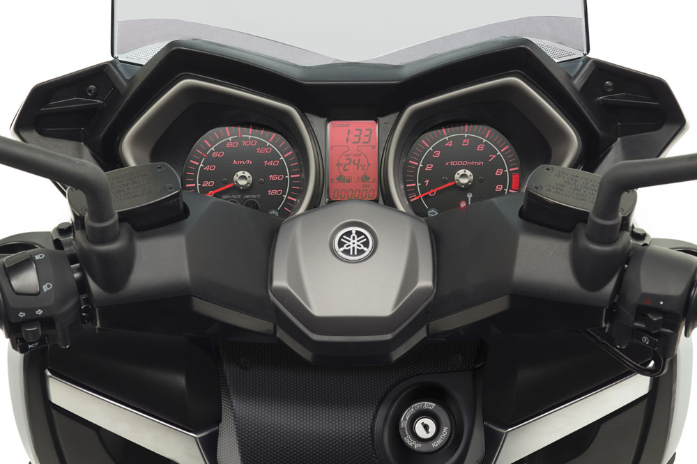 Cuadro de instrumentos del Yamaha X Max 400