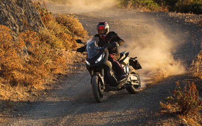 Honda X ADV: Scooter trail en vídeo