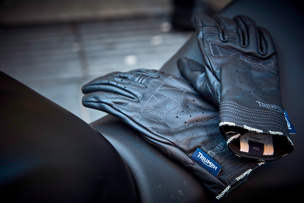 Equipamiento Triumph Black Weekend