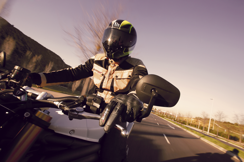 Seventy Degrees, la nueva marca de equipamiento para motoristas