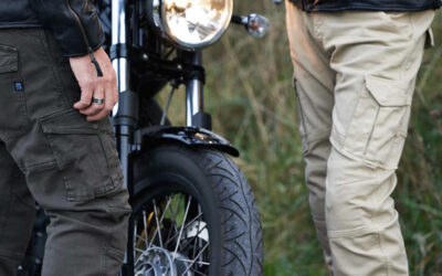 Pantalones vaqueros con protecciones para moto