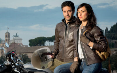Chaqueta, guantes y casco Café Racer de Tucano Urbano