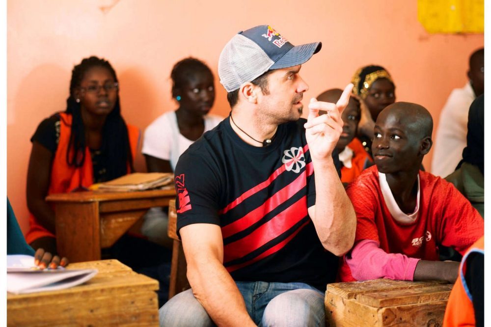 Cyril Despres, escuela en Senegal