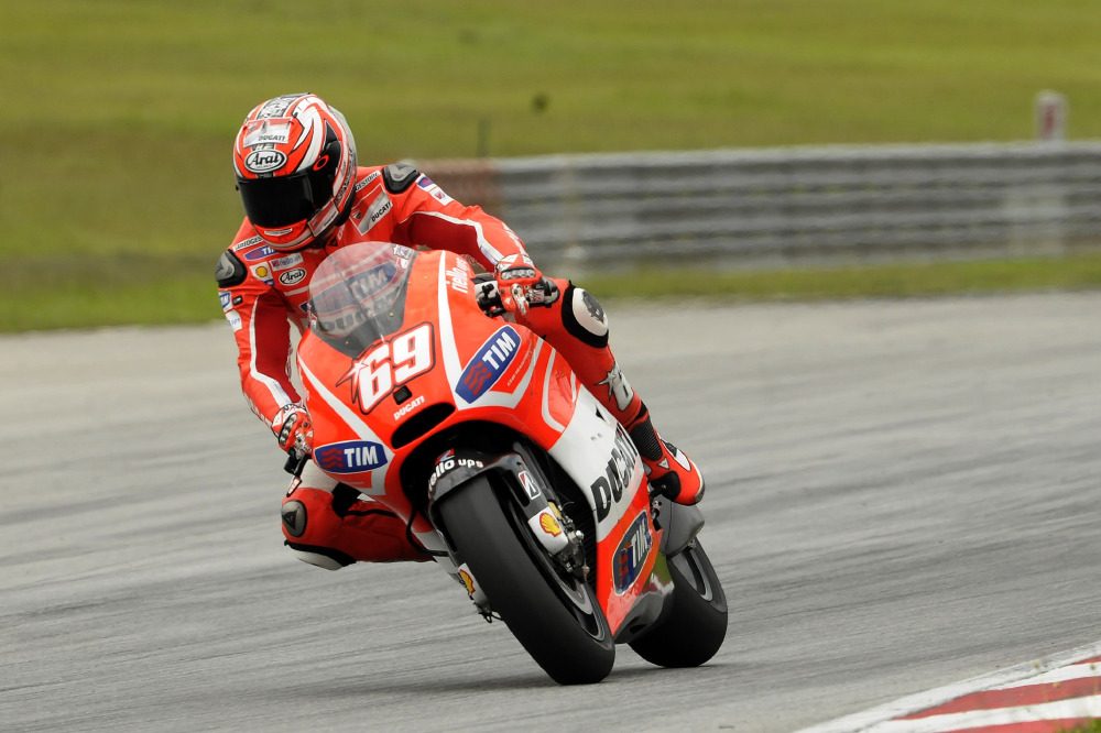 Ducati y ex compañeros de Nicky Hayden expresan sus condolencias
