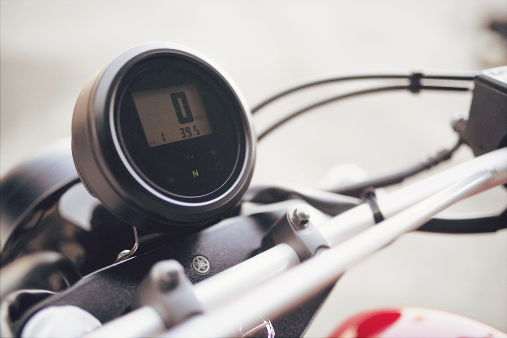 Cuadro de instrumentos de la Yamaha SCR 950 Scrambler