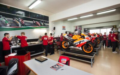 Repsol y Monlau ofrecen prácticas mundialistas a futuros ingenieros y mecánicos