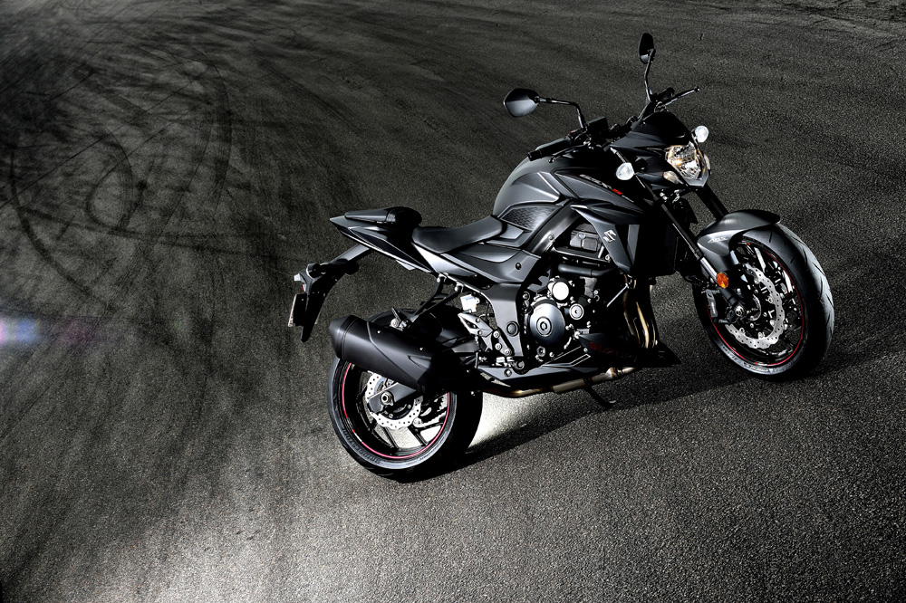 Suzuki presenta promoción de verano para la GSX-S750