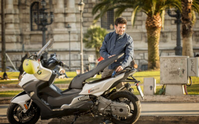 Cómo conducir en moto en verano sin pasar calor
