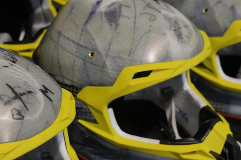 La fabricacion de un casco de moto Airoh