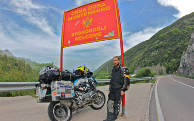 Qué hacer si me multan viajando en moto por el extranjero