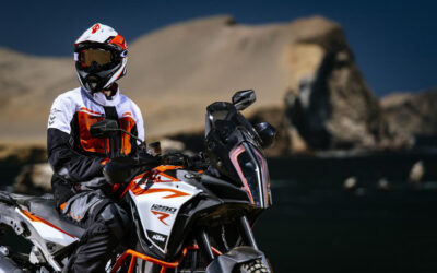 Nuevas chaquetas y pantalones KTM y Alpinestars: seguridad y confort en todo momento