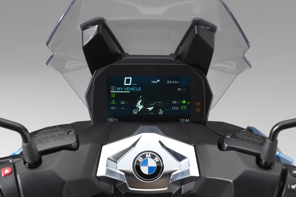 BMW C 400 X Scooter, cuadro de instrumentos con BMW Connected Ride opcional