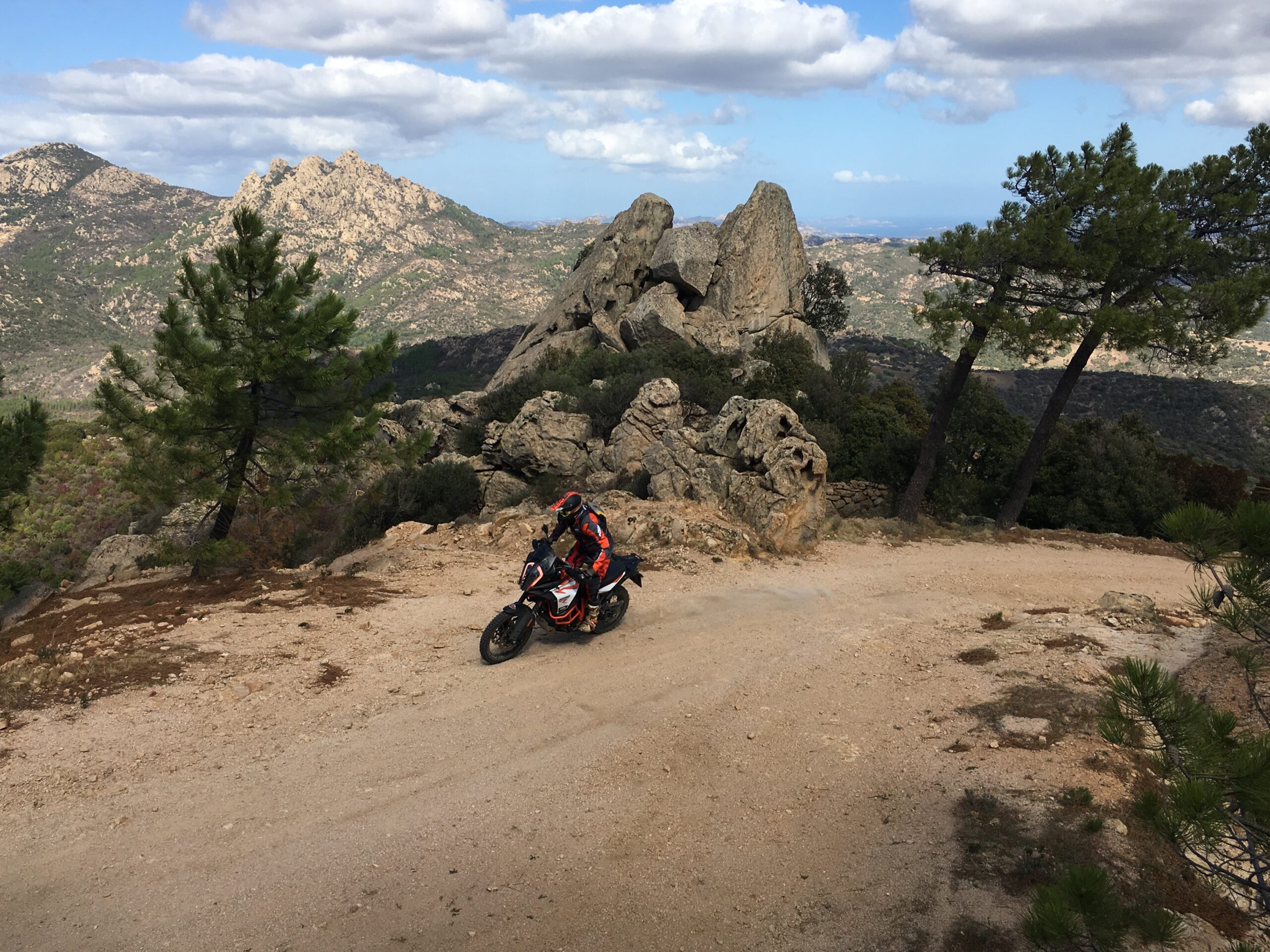 KTM Adventure Rally 2018 en Cerdeña