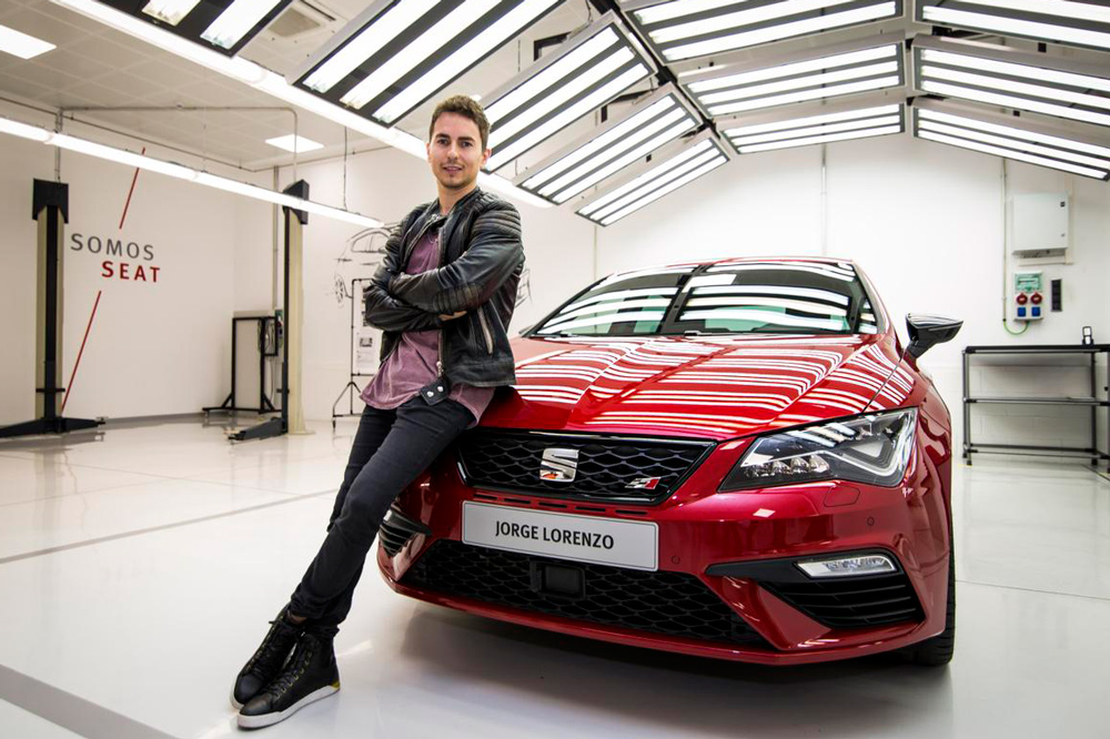 Jorge Lorenzo y su Seat León Cupra
