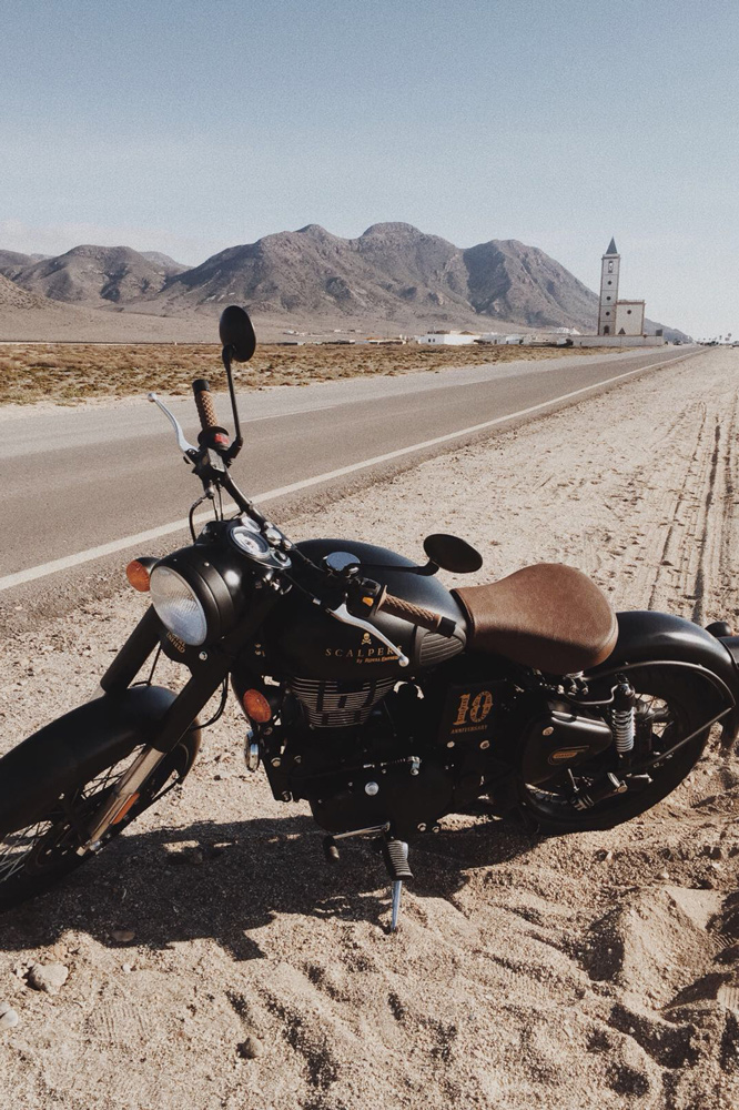 Royal Enfield Classic 500 Scalpers