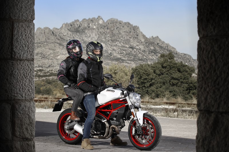 Chaqueta SD-JR47 y SD-JR49 de Seventy Degrees