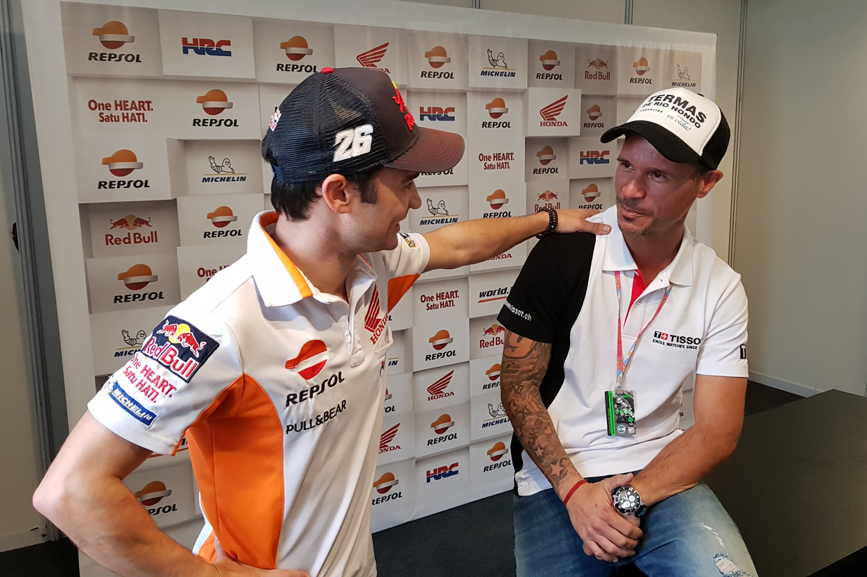Dani Pedrosa y Sebas Porto durante el GP de Argentina MotoGP 2018