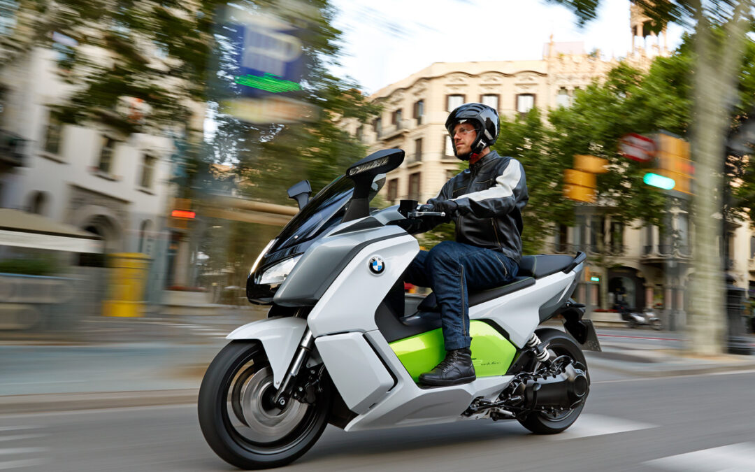 Las motos ya tienen clasificación y distintivos medioambientales