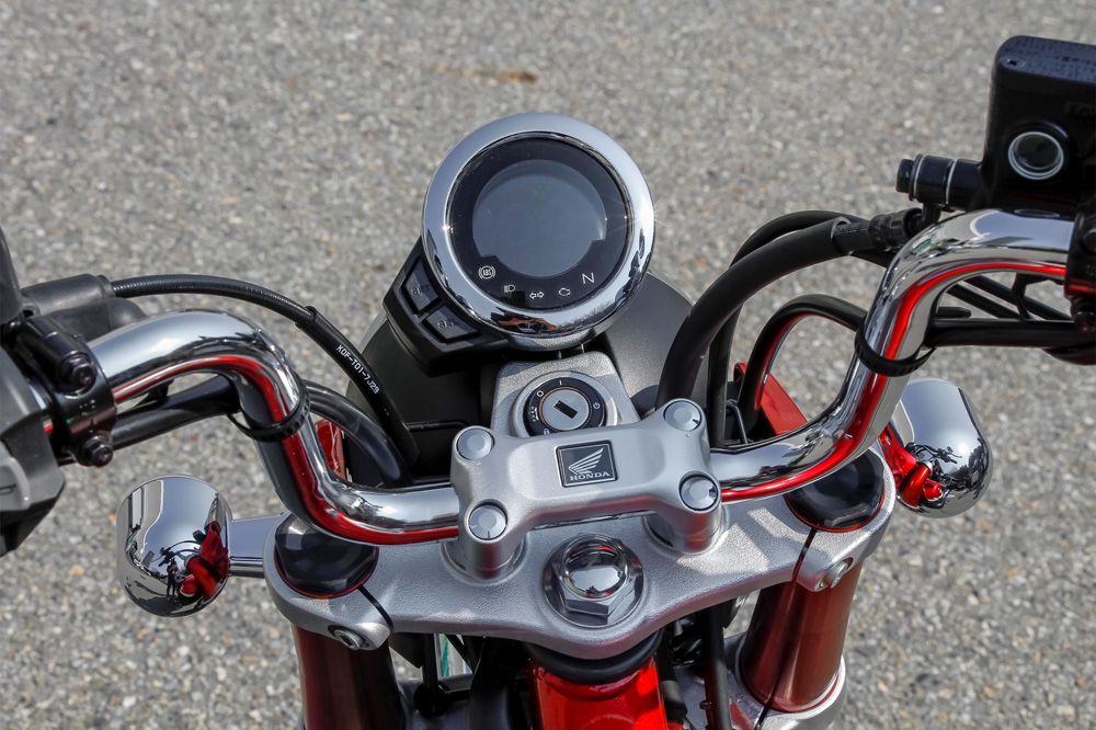 Cuadro de instrumentos del Honda Monkey