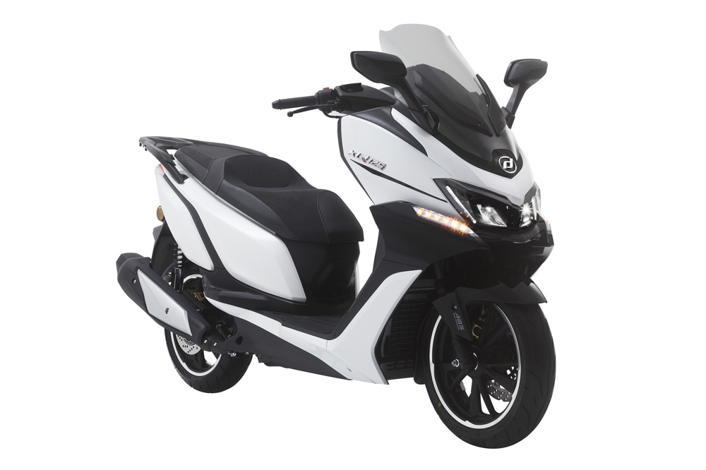 Daelim XQ 125: Nuevo entre los scooter GT