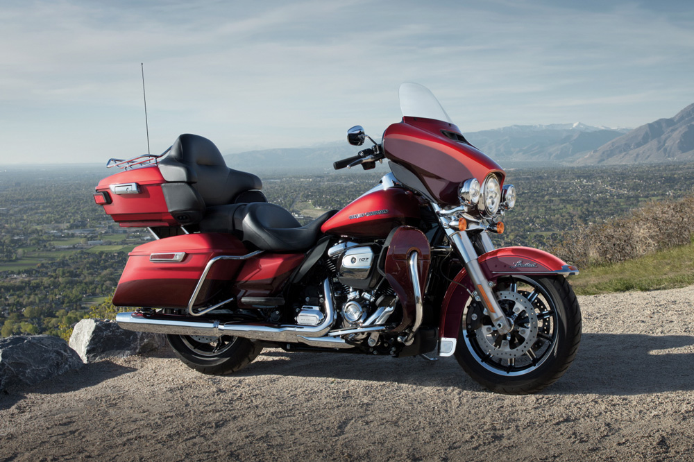 Pon a punto tu Harley Davidson: Aceite y neumáticos