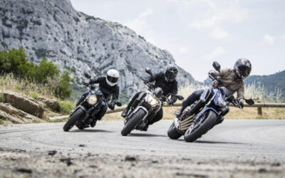 Gestos moteros para viajes en moto