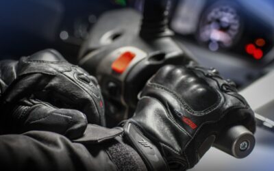 Guantes para moto con sistema Pro-Curve de Seventy Degrees