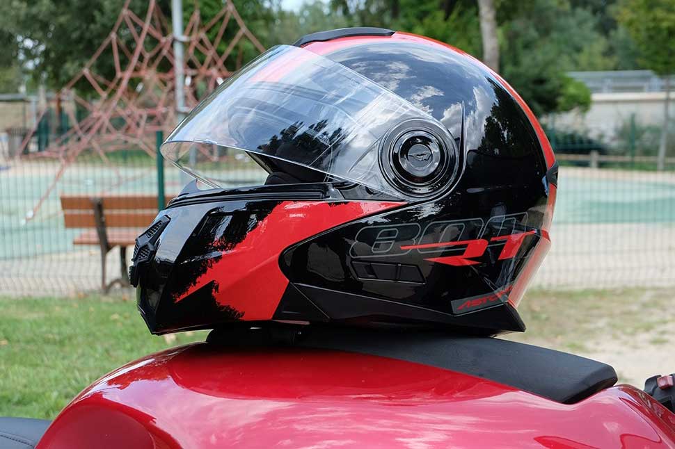 Casco modular RT800 de Astone Helmets