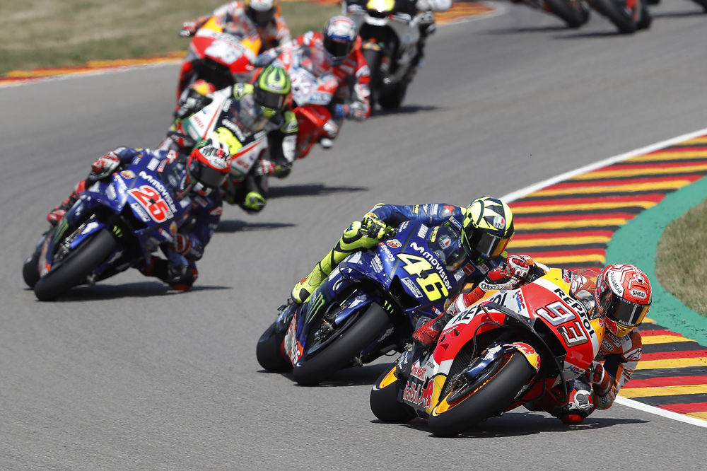 Marquez, Rossi y Viñales durante el GP de Alemania