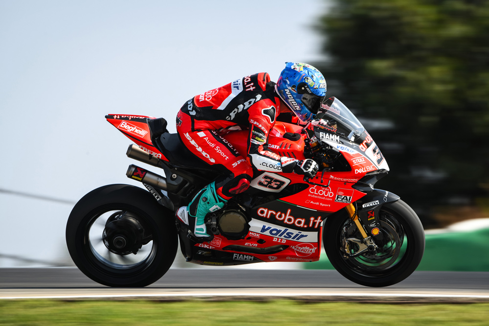 Marco Melandri durante la prueba de Portugal del Mundial SBK