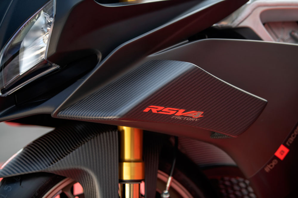 Aprilia RSV4 1100 Factory 2019-detalle