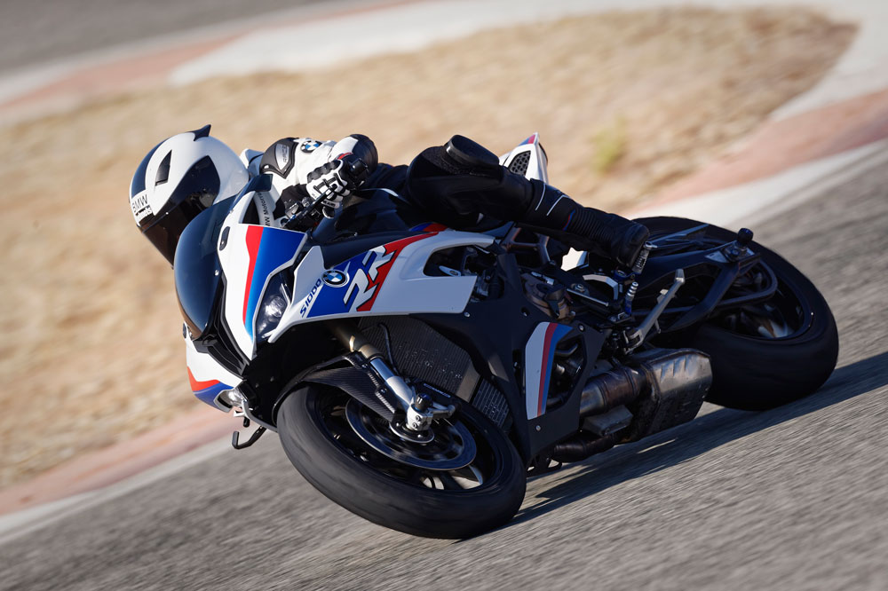 BMW S 1000 RR 2019: Más ligera, rápida y sencilla de manejar