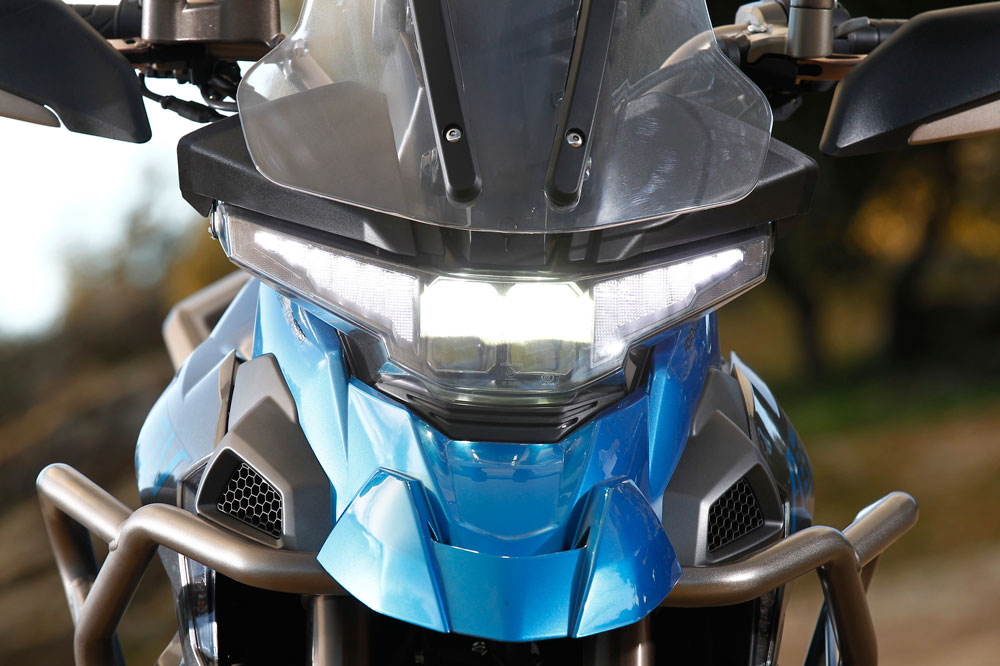 Zontes T 310 moto trail para el carnet A2