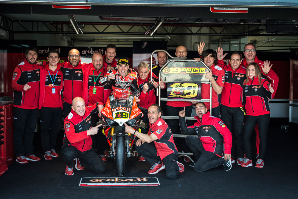 Alvaro Bautista y el equipo Ducati celebran un fin de semana perfecto en SBK Motorland Aragon