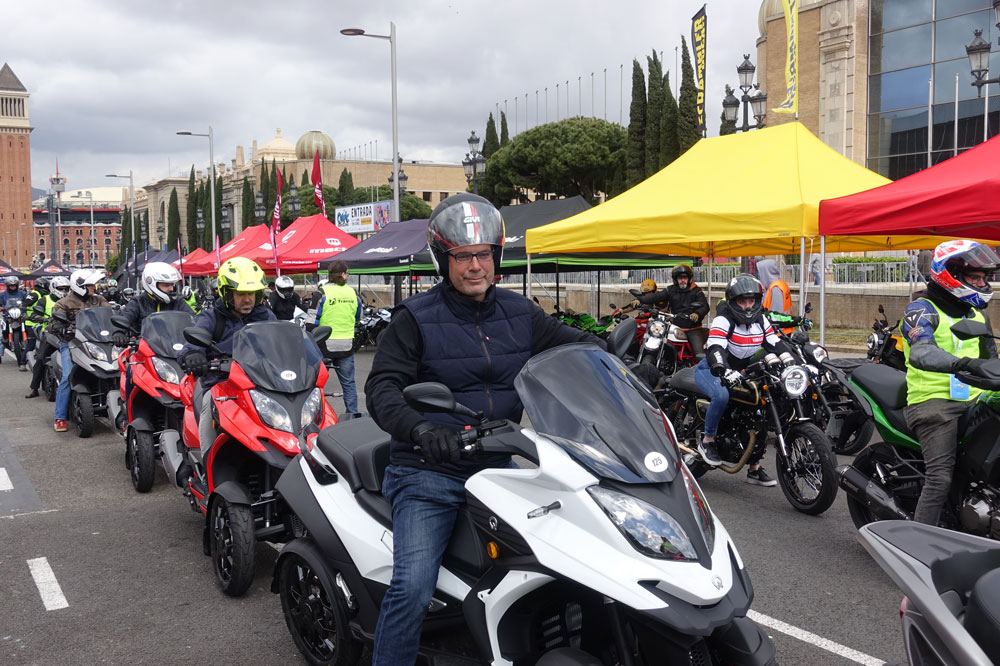 Zona de pruebas en el Salón Vive la Moto de Barcelona