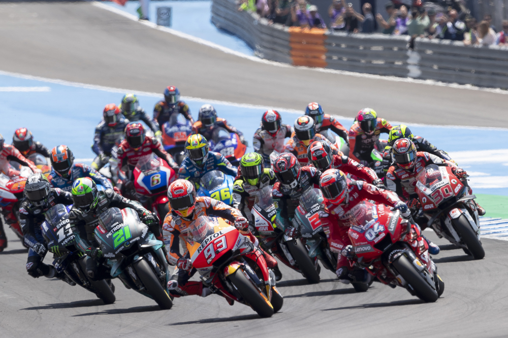 Salida del Gran Premio de España en la categoría MotoGP