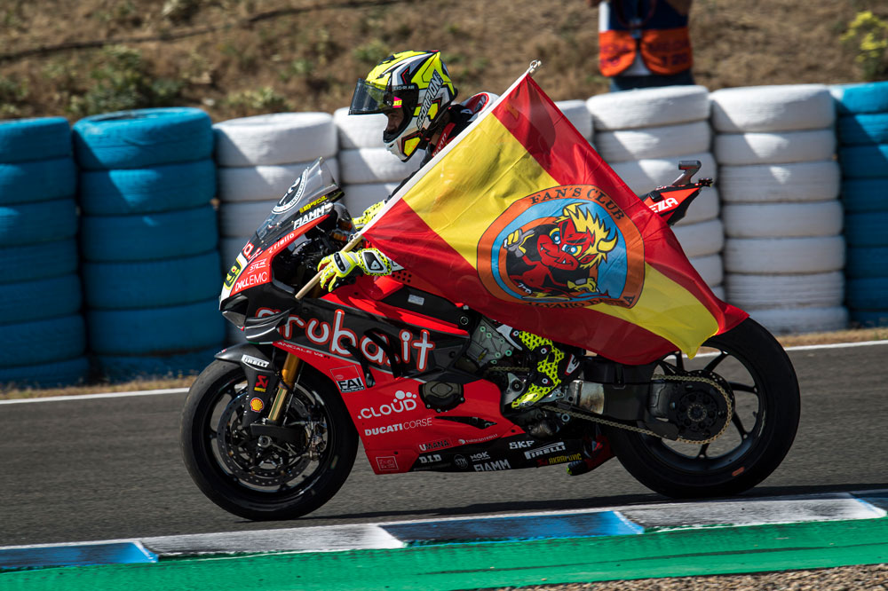 Alvaro Bautista y Van der Mark, reyes de SBK Jerez