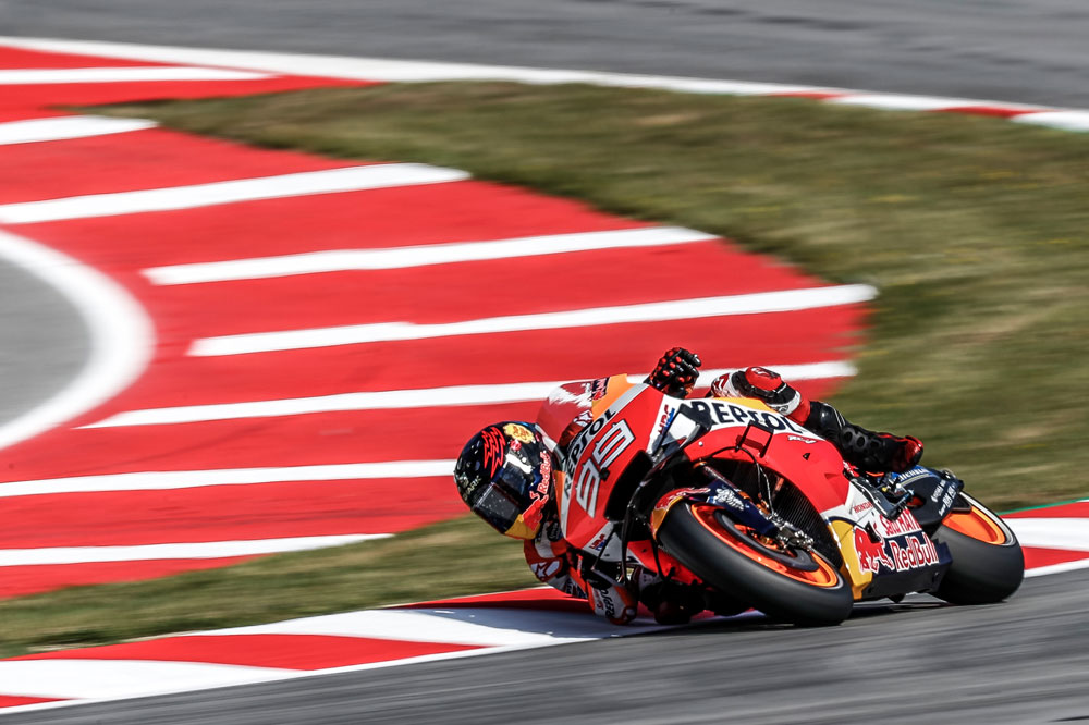 Jorge Lorenzo provocó en la vuelta dos una caída múltiple en la que se vieron involucrados Dovizioso, Viñales y Valentino Rossi