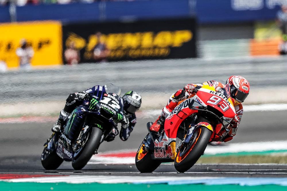 Marquez y Viñales en en transcurso de la carrera del GP de Holanda
