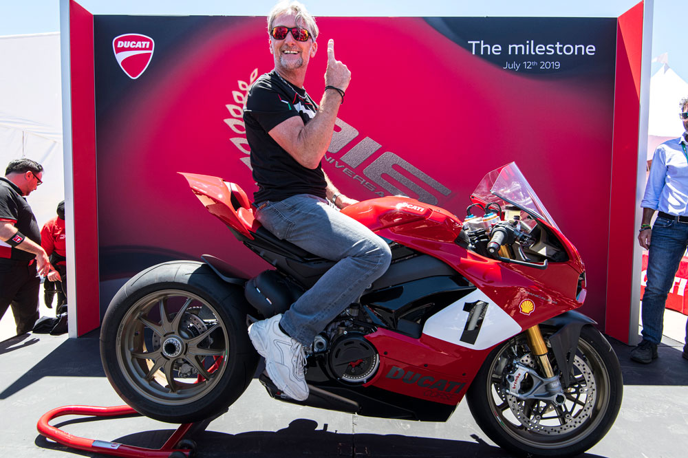 Carl Fogarty habla de la Ducati V4 25 Aniversario