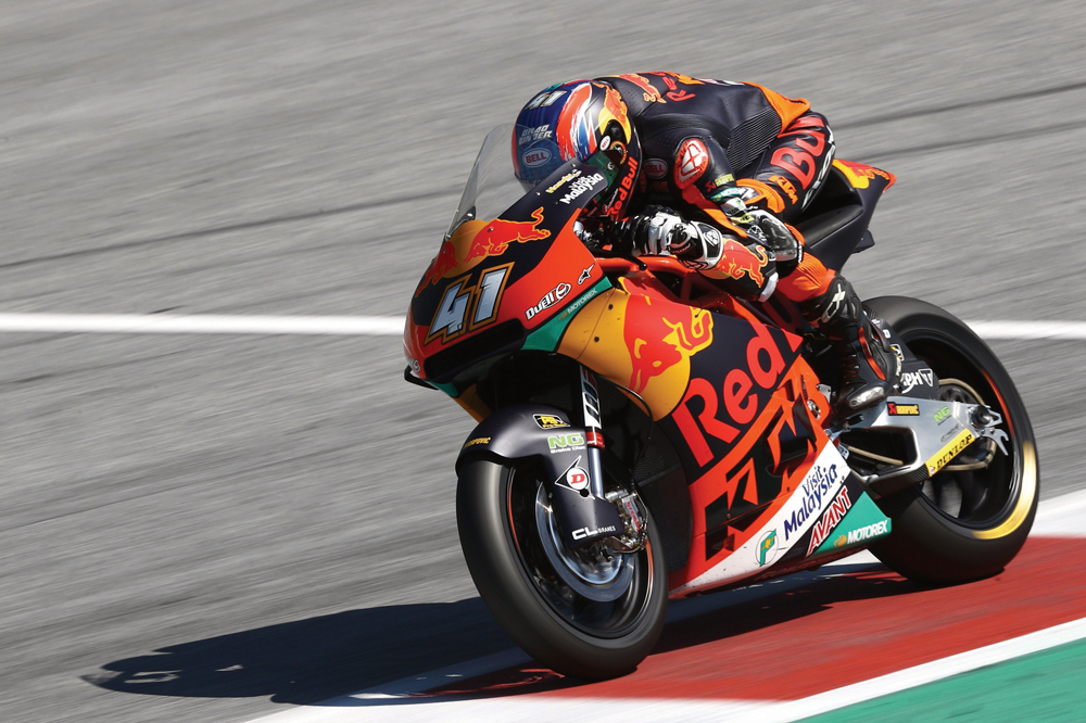 Brad Binder logra la victoria en Moto2 en el Gran Premio de Austria