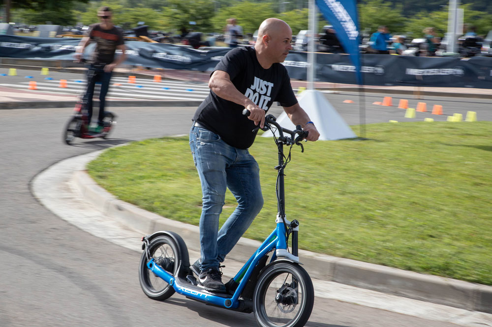 Patinete eléctrico BMW