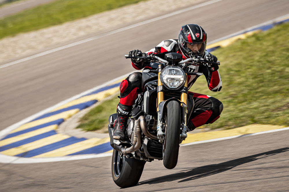 Ducati Monster 1200 S Black on Black 2020