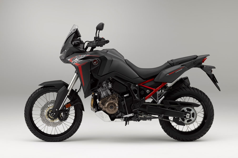 Honda Africa Twin 2020 con acabado en negro