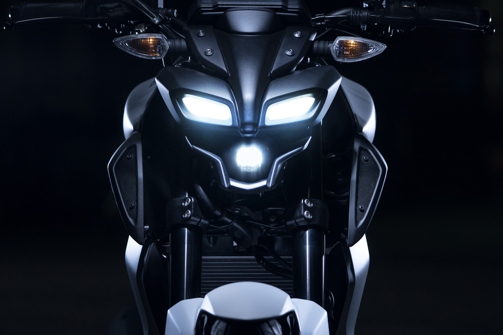Conjunto de faros de la Yamaha MT 125