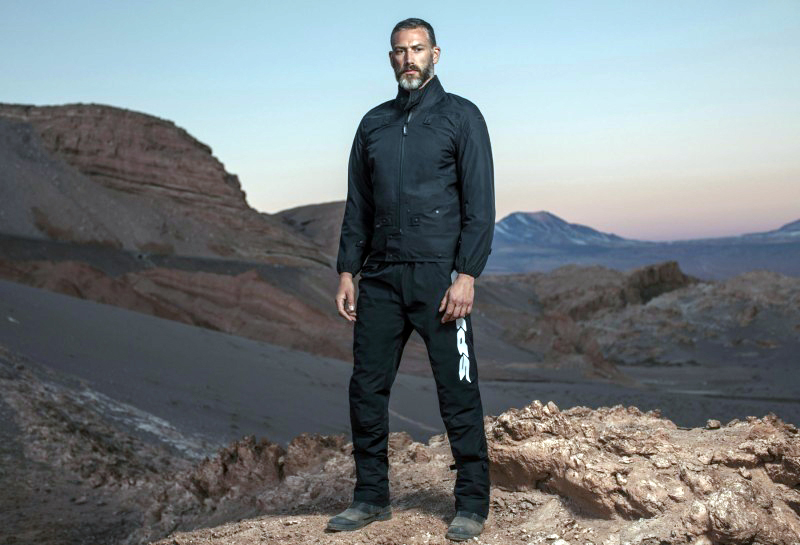 Chaqueta y pantalón Netrunner de Spidi